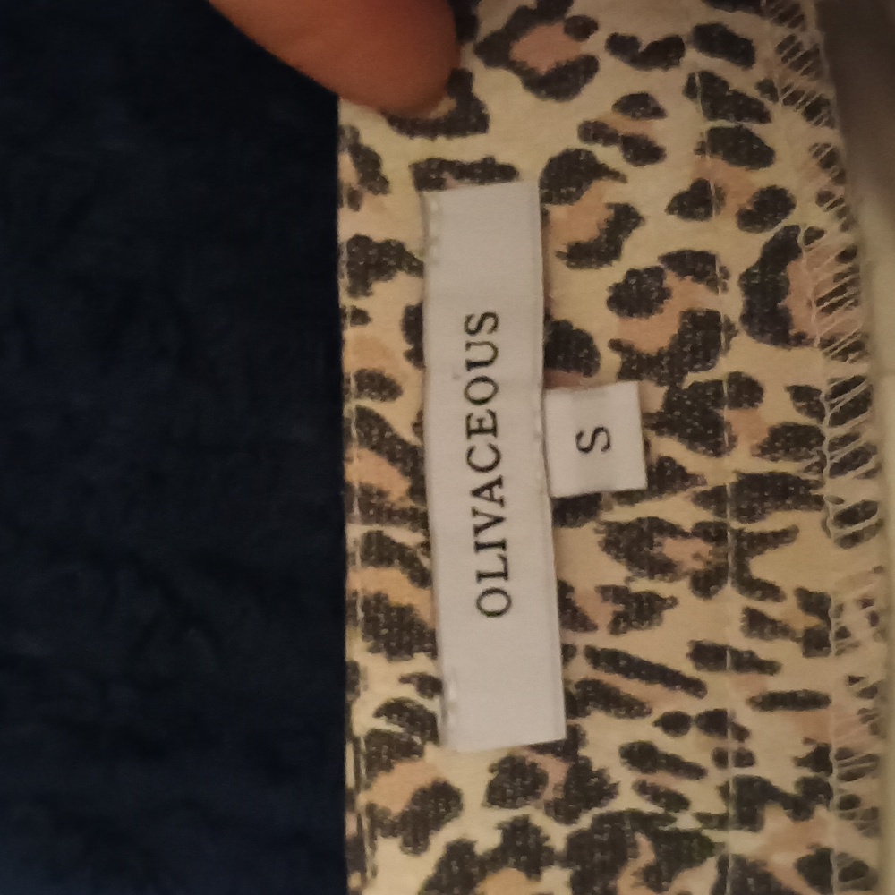 Cute Women's Small Cheetah Print Skirt - Picture 2 of 3
